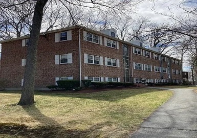 52 Farrwood Avenue, North Andover, Massachusetts 01845, 2 Bedrooms Bedrooms, 5 Rooms Rooms,1 BathroomBathrooms,Residential,For Sale,Farrwood Avenue,73145615