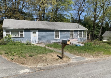 4 Barrows Rd, Worcester, Massachusetts 01609, 2 Bedrooms Bedrooms, 5 Rooms Rooms,1 BathroomBathrooms,Residential,For Sale,Barrows Rd,73112177