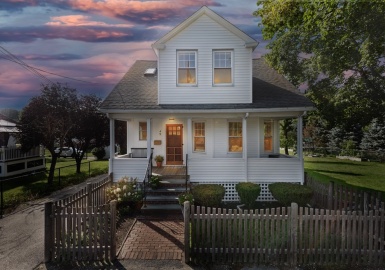 45 Franklin Street, Norwood, Massachusetts 02062, 3 Bedrooms Bedrooms, 10 Rooms Rooms,2.5 BathroomsBathrooms,Residential,For Sale,Franklin Street,73141500