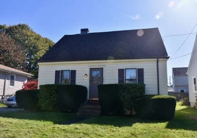 146 Allord Street, New Bedford, Massachusetts 02744, 4 Bedrooms Bedrooms, 6 Rooms Rooms,1 BathroomBathrooms,Residential,For Sale,Allord Street,73174344