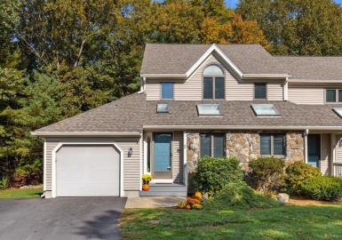 5 Birchtree Circle, Franklin, Massachusetts 02038, 2 Bedrooms Bedrooms, 6 Rooms Rooms,2.5 BathroomsBathrooms,Residential,For Sale,Chestnut Ridge Condominiums,Birchtree Circle,73173801