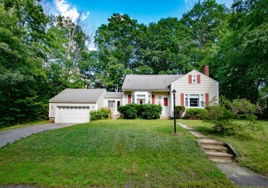 12 Becky Ave, Gardner, Massachusetts 01440, 3 Bedrooms Bedrooms, 7 Rooms Rooms,1.5 BathroomsBathrooms,Residential,For Sale,Becky Ave,73151839