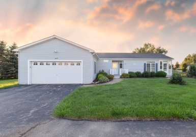 4212 Green Street, Middleboro, Massachusetts 02346, 2 Bedrooms Bedrooms, 6 Rooms Rooms,2 BathroomsBathrooms,Residential,For Sale,Green Street,73155971