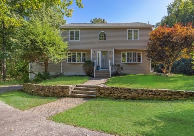 17 Azalea Rd, Sharon, Massachusetts 02067, 3 Bedrooms Bedrooms, 7 Rooms Rooms,2.5 BathroomsBathrooms,Residential,For Sale,Azalea Rd,73166314