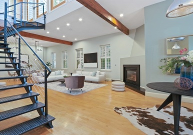 32 Appleton St, Somerville, Massachusetts 02144, 3 Bedrooms Bedrooms, 7 Rooms Rooms,2.5 BathroomsBathrooms,Residential,For Sale,Appleton St,73173900