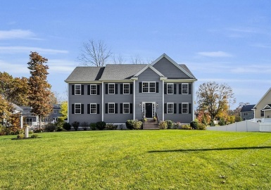 427 Middlesex Avenue Ext, Wilmington, Massachusetts 01887, 4 Bedrooms Bedrooms, 10 Rooms Rooms,3.5 BathroomsBathrooms,Residential,For Sale,Middlesex Avenue Ext,73176146