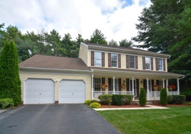 51 Grape Shot Rd, Sharon, Massachusetts 02067, 4 Bedrooms Bedrooms, 10 Rooms Rooms,2.5 BathroomsBathrooms,Residential,For Sale,Grape Shot Rd,73155552