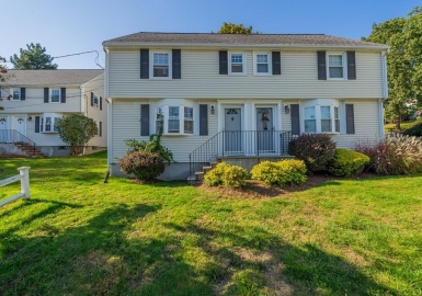 7 Bow St, Arlington, Massachusetts 02474, 2 Bedrooms Bedrooms, 5 Rooms Rooms,1 BathroomBathrooms,Residential,For Sale,Village Heights,Bow St,73170035