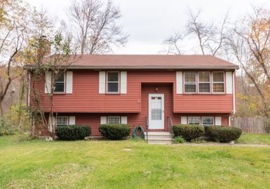 131 N Worcester St, Norton, Massachusetts 02766, 3 Bedrooms Bedrooms, 7 Rooms Rooms,1 BathroomBathrooms,Residential,For Sale,N Worcester St,73174525