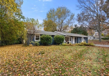 3 Lamphere Cir, Framingham, Massachusetts 01701, 3 Bedrooms Bedrooms, 7 Rooms Rooms,1.5 BathroomsBathrooms,Residential,For Sale,Lamphere Cir,73174090