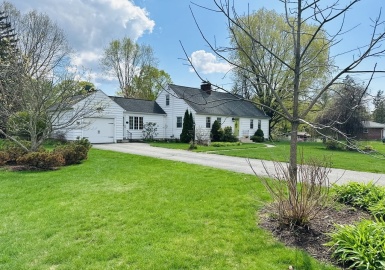 28 Pomeroy, Wilbraham, Massachusetts 01095, 2 Bedrooms Bedrooms, 5 Rooms Rooms,1 BathroomBathrooms,Residential,For Sale,Pomeroy,73102944