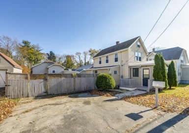 12 Worthen St, Swansea, Massachusetts 02777, 3 Bedrooms Bedrooms, 6 Rooms Rooms,1 BathroomBathrooms,Residential,For Sale,Worthen St,73181481