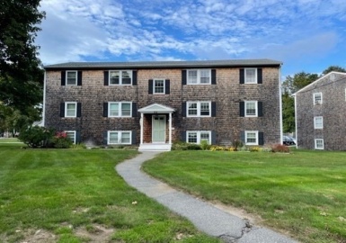 20 Beacon Ave, Newburyport, Massachusetts 01950, 2 Bedrooms Bedrooms, 4 Rooms Rooms,1 BathroomBathrooms,Residential,For Sale,Beacon Ave,73153424