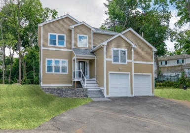 210 Adams Street, Quincy, Massachusetts 02169, 4 Bedrooms Bedrooms, 8 Rooms Rooms,3 BathroomsBathrooms,Residential,For Sale,Adams Street,73078340
