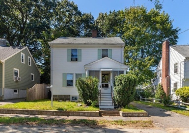 32 Pine Grove St, Milton, Massachusetts 02186, 4 Bedrooms Bedrooms, 9 Rooms Rooms,1.5 BathroomsBathrooms,Residential,For Sale,Pine Grove St,73154098