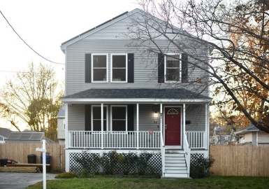 24 Florence Ave, Lawrence, Massachusetts 01841, 3 Bedrooms Bedrooms, 7 Rooms Rooms,2.5 BathroomsBathrooms,Residential,For Sale,Florence Ave,73181052