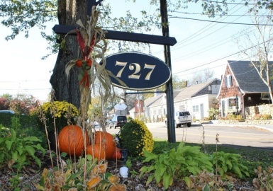 727 Main St, Barnstable, Massachusetts 02655, 2 Bedrooms Bedrooms, 5 Rooms Rooms,2 BathroomsBathrooms,Residential,For Sale,Wianno Knoll,Main St,73174781