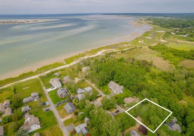 76 Locust Ln, Barnstable, Massachusetts 02630, 5 Bedrooms Bedrooms, 8 Rooms Rooms,3 BathroomsBathrooms,Residential,For Sale,Locust Ln,73127059