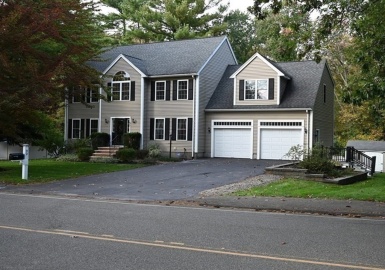 92 Pine St, Stoughton, Massachusetts 02072, 4 Bedrooms Bedrooms, 8 Rooms Rooms,3.5 BathroomsBathrooms,Residential,For Sale,Pine St,73169902