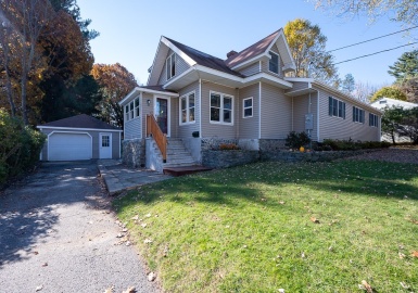 33 Brigham Rd, Worcester, Massachusetts 01609, 4 Bedrooms Bedrooms, 6 Rooms Rooms,2 BathroomsBathrooms,Residential,For Sale,Brigham Rd,73177345