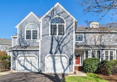 120 Bishops Forest Drive, Waltham, Massachusetts 02452, 2 Bedrooms Bedrooms, 5 Rooms Rooms,3.5 BathroomsBathrooms,Residential,For Sale,Bishops Forest Drive,73061318