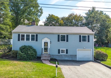 13 Erwin Rd, North Reading, Massachusetts 01864, 4 Bedrooms Bedrooms, 7 Rooms Rooms,2 BathroomsBathrooms,Residential,For Sale,Erwin Rd,73166283