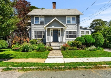 15 Sherman St, Beverly, Massachusetts 01915, 4 Bedrooms Bedrooms, 11 Rooms Rooms,3.5 BathroomsBathrooms,Residential,For Sale,Sherman St,73149069