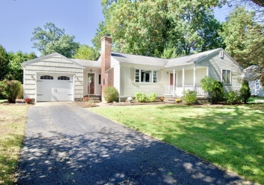 80 Chiswick St, Longmeadow, Massachusetts 01106, 3 Bedrooms Bedrooms, 6 Rooms Rooms,1.5 BathroomsBathrooms,Residential,For Sale,Chiswick St,73167119