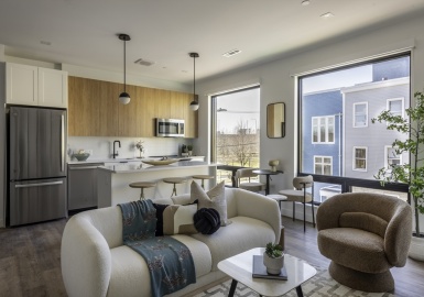 282 Bremen Street, Boston, Massachusetts 02128, 1 Bedroom Bedrooms, 3 Rooms Rooms,1 BathroomBathrooms,Residential Lease,For Rent,Bremen Street,73239058