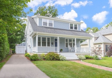 60 Oak Street, Needham, Massachusetts 02492, 3 Bedrooms Bedrooms, 7 Rooms Rooms,1.5 BathroomsBathrooms,Residential,For Sale,Oak Street,73171467