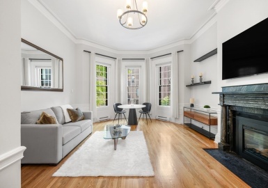 80 Marlborough St, Boston, Massachusetts 02116, 1 Bedroom Bedrooms, 4 Rooms Rooms,1 BathroomBathrooms,Residential,For Sale,Marlborough St,73158459