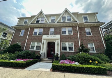 23 Breed St, Lynn, Massachusetts 01902, 1 Bedroom Bedrooms, 3 Rooms Rooms,1 BathroomBathrooms,Residential,For Sale,Breed St,73138194