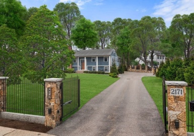 2171 Commonwealth Ave, Newton, Massachusetts 02466, 6 Bedrooms Bedrooms, 11 Rooms Rooms,5.5 BathroomsBathrooms,Residential,For Sale,Commonwealth Ave,73114129