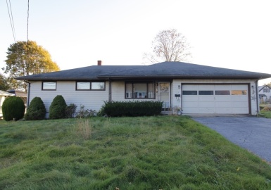 143 Chatterton Ave, Somerset, Massachusetts 02726, 3 Bedrooms Bedrooms, 6 Rooms Rooms,1 BathroomBathrooms,Residential,For Sale,Chatterton Ave,73177335