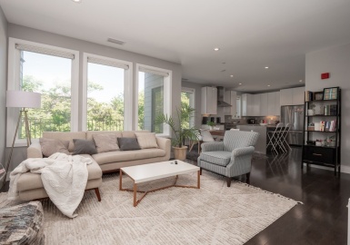 2 West 6th, Boston, Massachusetts 02127, 2 Bedrooms Bedrooms, 6 Rooms Rooms,2 BathroomsBathrooms,Residential Lease,For Rent,West 6th,73239158