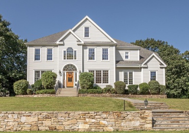 48 Freely Dr, Stoughton, Massachusetts 02072, 4 Bedrooms Bedrooms, 8 Rooms Rooms,3.5 BathroomsBathrooms,Residential,For Sale,Freely Dr,73152642
