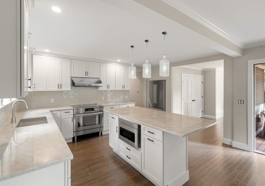 6 Center Street, Amesbury, Massachusetts 01913, 2 Bedrooms Bedrooms, 7 Rooms Rooms,2 BathroomsBathrooms,Residential,For Sale,Osgood Place Condominiums,Center Street,73159738