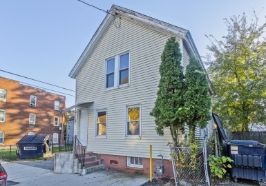 340 Hampden St, Holyoke, Massachusetts 01040, 3 Bedrooms Bedrooms, 5 Rooms Rooms,1 BathroomBathrooms,Residential,For Sale,Hampden St,73175175
