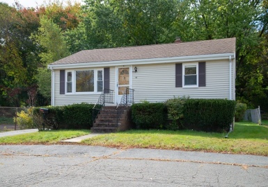 12 Story Road, Salem, Massachusetts 01970, 2 Bedrooms Bedrooms, 4 Rooms Rooms,1 BathroomBathrooms,Residential,For Sale,Story Road,73171712