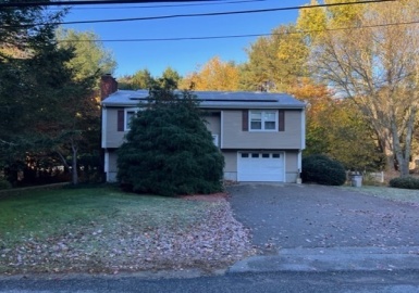 42 Hollister Rd, Swansea, Massachusetts 02777, 2 Bedrooms Bedrooms, 5 Rooms Rooms,2 BathroomsBathrooms,Residential,For Sale,Hollister Rd,73178605