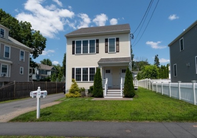 59 Oak Street, Needham, Massachusetts 02492, 3 Bedrooms Bedrooms, 6 Rooms Rooms,2.5 BathroomsBathrooms,Residential,For Sale,Oak Street,73168250