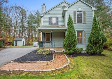 3 Arrowhead Drive, Oxford, Massachusetts 01540, 3 Bedrooms Bedrooms, 6 Rooms Rooms,2.5 BathroomsBathrooms,Residential,For Sale,Arrowhead Drive,73179505