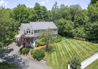 671 Charles River St, Needham, Massachusetts 02492, 5 Bedrooms Bedrooms, 12 Rooms Rooms,4 BathroomsBathrooms,Residential,For Sale,Charles River St,73138699