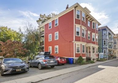 8 Dresden St, Boston, Massachusetts 02130, 2 Bedrooms Bedrooms, 5 Rooms Rooms,1 BathroomBathrooms,Residential,For Sale,Dresden St,73169013
