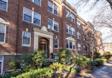 126 Amory St., Brookline, Massachusetts 02446, 3 Bedrooms Bedrooms, 6 Rooms Rooms,2 BathroomsBathrooms,Residential,For Sale,Amory St.,73158300