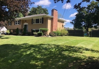 7 Breezewood Ln, Walpole, Massachusetts 02081, 3 Bedrooms Bedrooms, 6 Rooms Rooms,1.5 BathroomsBathrooms,Residential,For Sale,Breezewood Ln,73159806