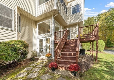 17A Governors Way, Milford, Massachusetts 01757, 2 Bedrooms Bedrooms, 5 Rooms Rooms,2.5 BathroomsBathrooms,Residential,For Sale,The Village At Leland Stanford Farm,Governors Way,73170613