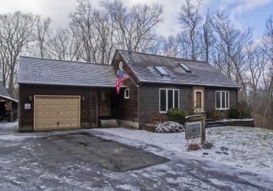 200 Town Farm Rd, Monson, Massachusetts 01057, 2 Bedrooms Bedrooms, 6 Rooms Rooms,2 BathroomsBathrooms,Residential,For Sale,Town Farm Rd,73082383