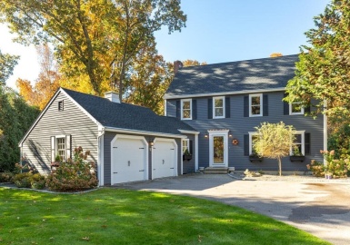 3 Flintlock Dr, Shrewsbury, Massachusetts 01545, 4 Bedrooms Bedrooms, 9 Rooms Rooms,2.5 BathroomsBathrooms,Residential,For Sale,Flintlock Dr,73175914