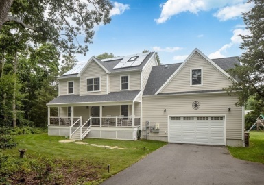 2 Millbank Rd, Mattapoisett, Massachusetts 02739, 3 Bedrooms Bedrooms, 7 Rooms Rooms,2.5 BathroomsBathrooms,Residential,For Sale,Millbank Rd,73149795
